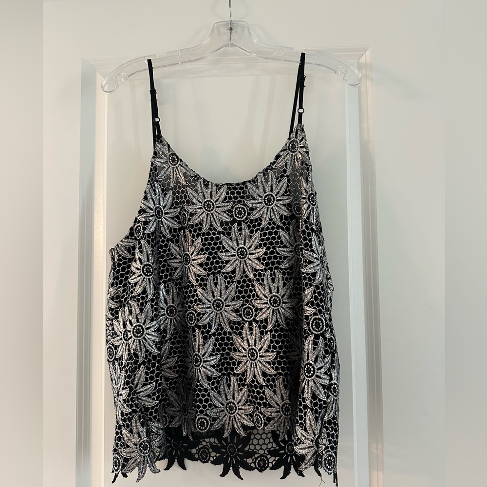 ASTR black and silver lace cami tank NWT